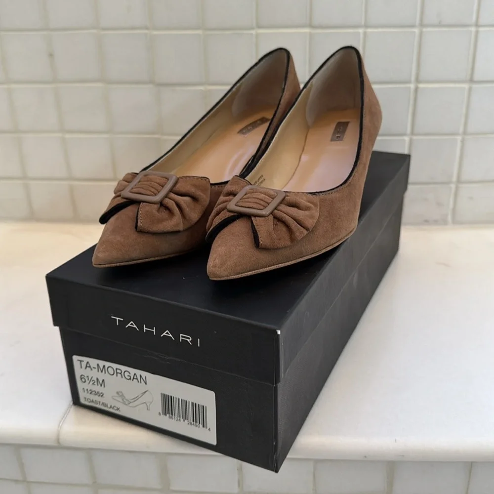Tahari Brown Suede Heels with Bow Accent, 6 1/2 - Picture 8 of 9